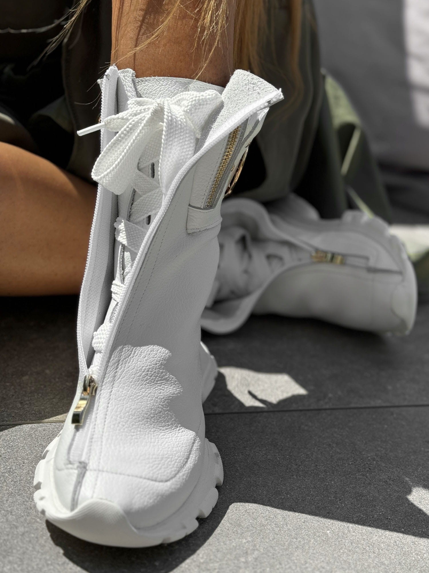 Skórzane sneakersy na niskim spodzie sn51wł biały Beyco