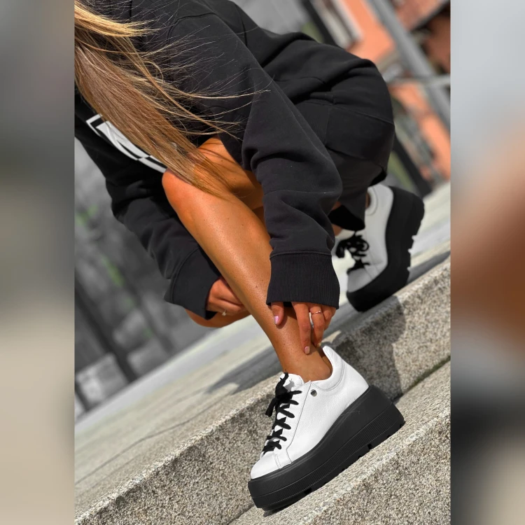 beyco sneakers damski bialy czarny gruby spod skora naturalna 889.jpg