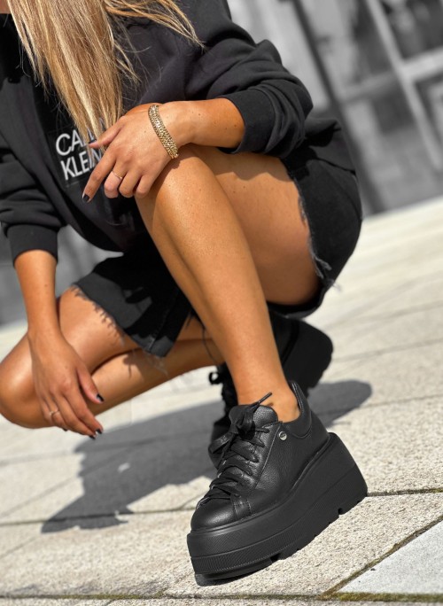 Skórzane sneakersy na grubej podeszwie sn21 czarny Beyco