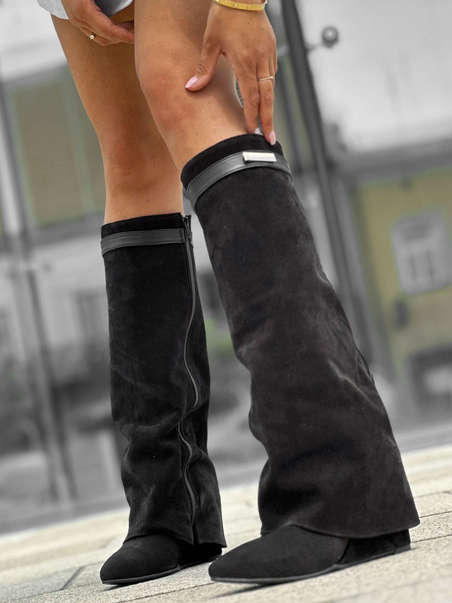 Skórzane kozaki na koturnie klinie giv czarny zamsz Beyco 