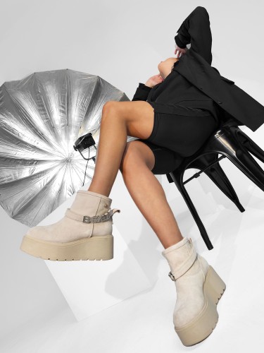 Skórzane śniegowce na platformie Ceg21 mini jasny beż Beyco