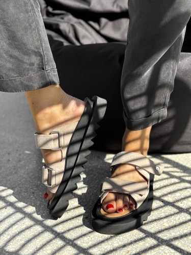 beyco sandaly klapki cappuccino gruby spod skora naturalna 2071.jpg