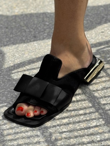 beyco sandaly klapki czarny niski obcasskora naturalna 2087.jpg