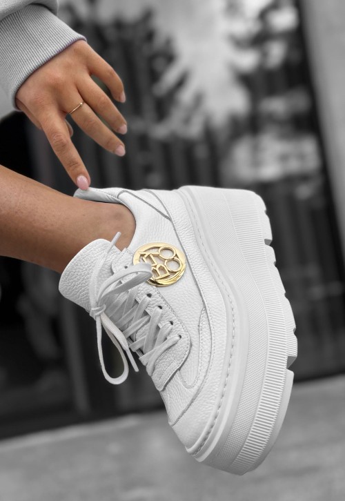 Skórzane sneakersy 24-4 białe Beyco