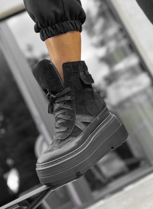 Skórzane sneakersy kryty klin 24-7 cały czarny Beyco 