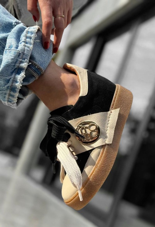 Skórzane sneakersy klin kryty 24-9 beż czarny Beyco