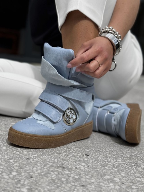 Skórzane sneakersy kryty klin 24-6 S niebieskie Beyco  