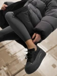 Skórzane sneakersy na grubym spodzie z logo Beyco czarny zamsz 25-26 