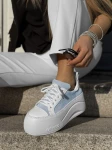 Skórzane sneakersy na grubym spodzie z logo Beyco błękit 25-26