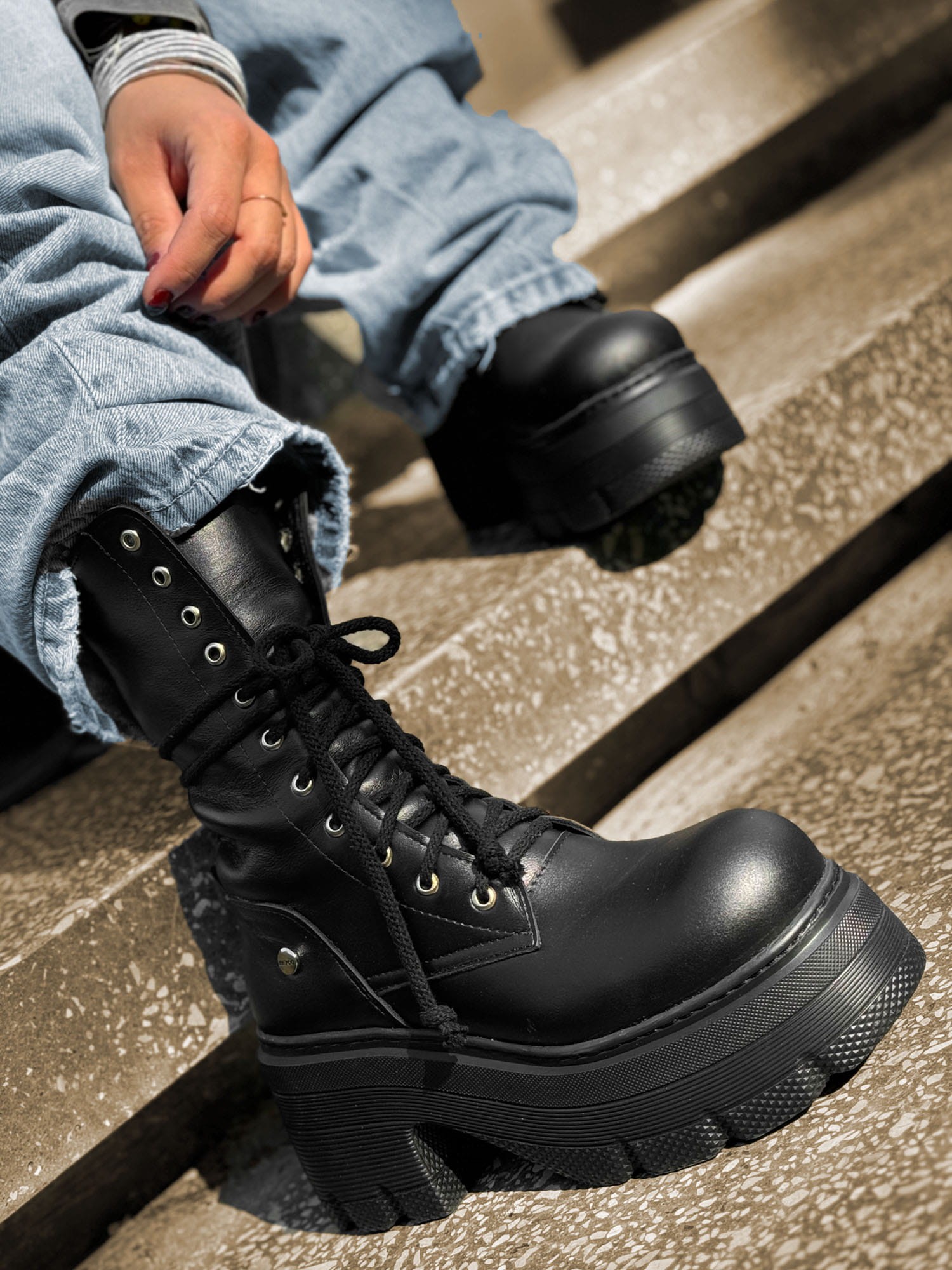 Skórzane workery na grubej podeszwie ital8 czarny beyco OUTLET