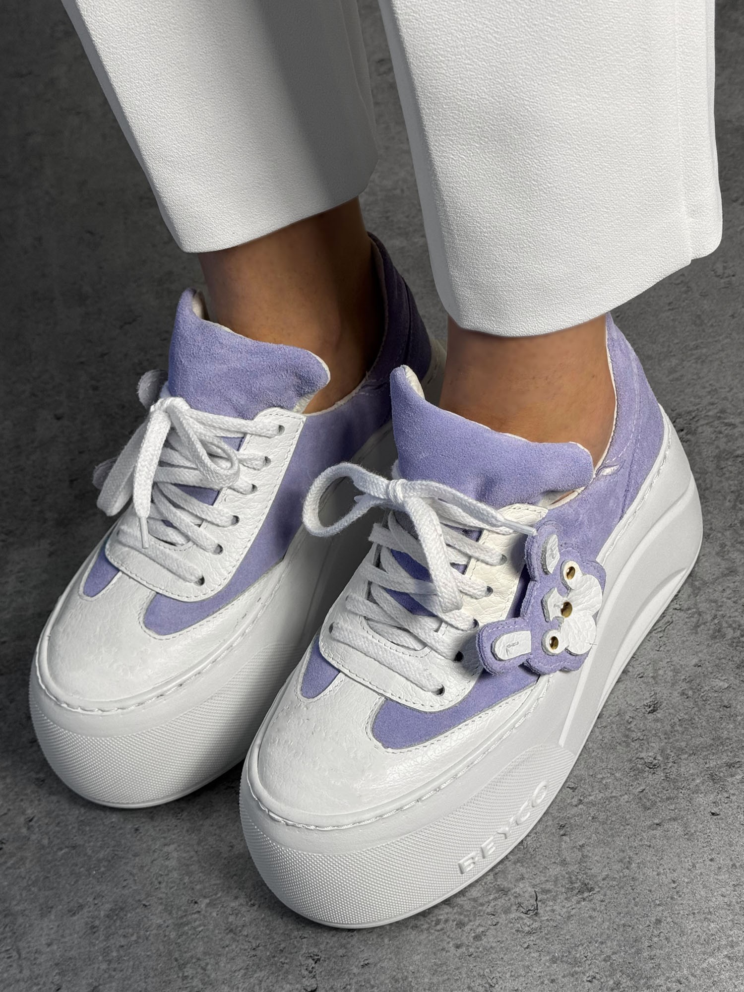 Skórzane sneakersy z buldożkiem Beyco lila 25-42