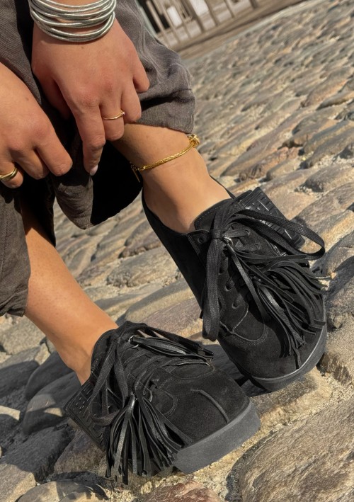 Skórzane sneakersy klapki z ozdobą 26-8 czarny