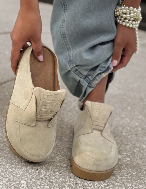 Skórzane sneakersy klapki beż 26-11