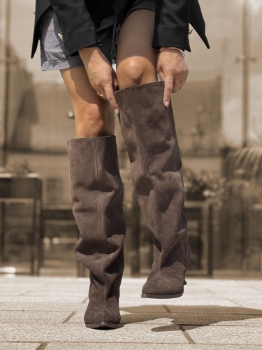 Slouchy  boots szpilka 25-31 brąz welur Beyco 